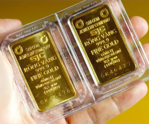 Giá vàng trong nước tăng mạnh, đắt hơn vàng thế giới 11 triệu đồng/lượng