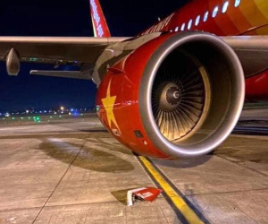 Bộ trưởng Giao thông Vận tải chỉ đạo xử lý vụ 2 máy bay Vietjet va nhau tại sân bay Nội Bài