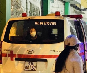 Cô gái test nhanh dương tính Covid-19 bị cách ly trên xe cấp cứu suốt 16 tiếng