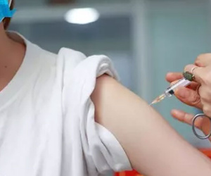 Bé trai 12 tuổi tử vong sau tiêm vaccine Covid-19