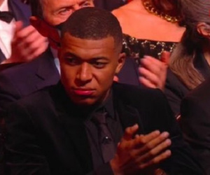 Mbappe hậm hực khi bị đánh tụt hạng chưa từng thấy ở lễ trao giải Quả bóng Vàng 2021