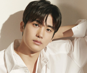 Đang sánh đôi bên Han Hyo Joo, Park Hyung Sik đã tính chuyện cặp kè mỹ nhân cảnh nóng 19+ Han So Hee