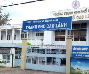 Kỷ luật hiệu phó gửi video nhạy cảm cho giáo viên cùng trường