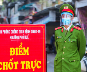 Phong toả một cụm dân cư phường Phố Huế do liên quan đến 60 ca F0