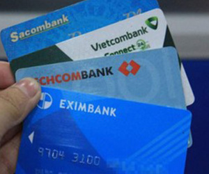 Thẻ ATM từ tiếp tục được lưu hành và rút tiền sau 31/12/2021