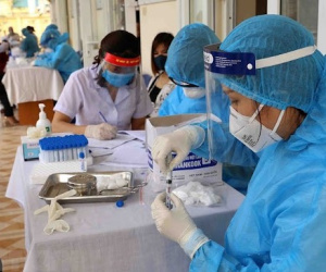 Ngày 1/12, Hà Nội lại lập đỉnh với 469 ca mắc Covid-19, trong đó 202 ca cộng đồng