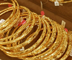 Giá vàng trong nước và thế giới cùng khởi sắc