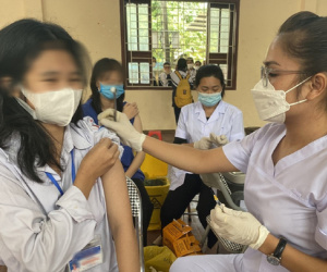 17 học sinh ở Thanh Hóa phản ứng nặng sau tiêm vắc-xin phòng Covid-19