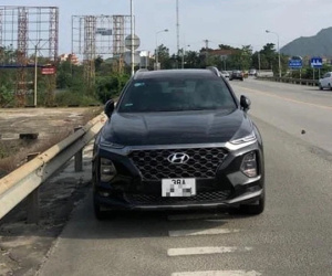 Truy tìm chủ chiếc xe Santafe đậu ở chân cầu hơn 1 ngày, nghi đã nhảy cầu