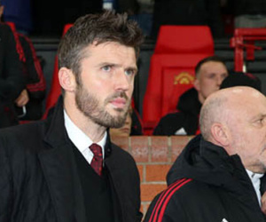 Carrick chia tay Man United sau trận thắng Arsenal