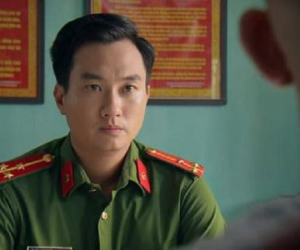 Diễn viên Anh Tuấn bị rạn xương phải tạm dừng quay phim 'Phố trong làng'