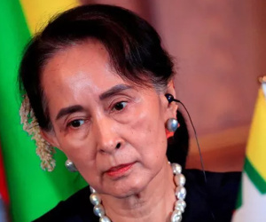 Bà Suu Kyi bị kết án 4 năm tù giam