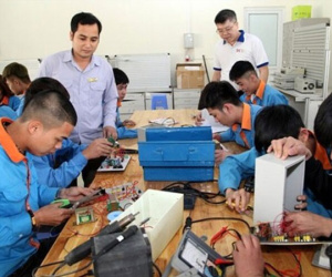 Đề xuất thí điểm cho 5 trường cao đẳng, trung cấp tại TP.HCM đi học lại từ ngày 13/12