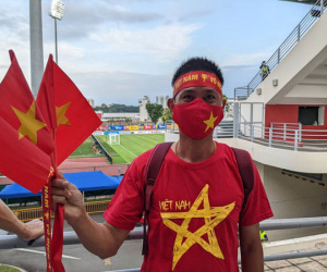 CĐV Việt Nam kéo đến sân, vé 2 trận đại chiến với Indonesia và Malaysia hết sạch