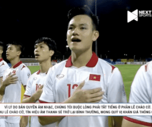 Vì sao quốc ca Việt Nam bị tắt tiếng trong trận Việt Nam - Lào trên kênh YouTube?