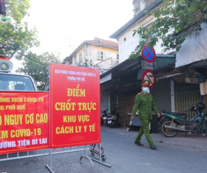 NÓNG: Hà Nội có thể hạn chế hoặc dừng một số hoạt động dịch vụ không thiết yếu