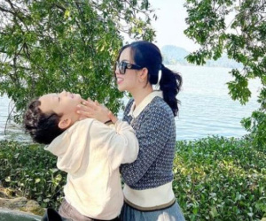 Ly Kute đăng ảnh mới nhất của con trai Khoai Tây, bẵng đi một thời gian bé đã cao lớn thế này
