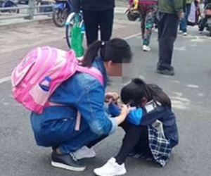 'Mẹ ơi, con đau quá' - Nhìn vào chiếc quần, không ai ngờ được những gì bé gái đã trải qua