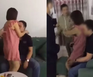 Chồng điên máu thấy vợ ra sức che chắn, bảo vệ nhân tình khi bị bắt quả tang ngoại tình: 'Ôm nhau đi, ôm nhau mà chết đi'