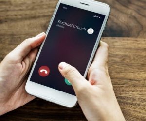 Apple xác nhận sự cố trên iPhone 12 và iPhone 13