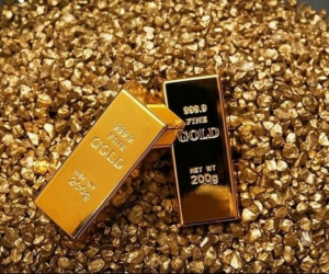 Giá bán vàng SJC cao hơn vàng thế giới xấp xỉ 12 triệu đồng/lượng
