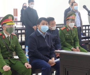 Ông Nguyễn Đức Chung tự bào chữa: 'Nếu muốn làm ăn, chỉ gửi gắm 1 câu là có tiền'