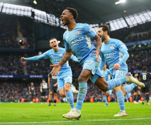 Sterling ghi bàn trên chấm 11m, Man City thắng nhọc trước Wolves