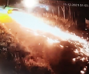Nam nhân viên ngân hàng lái ô tô tông xe máy cảnh sát, kéo lê phương tiện tháo chạy gần 2km