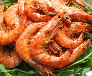 Những lưu ý khi ăn tôm nhất định bạn phải biết để không biến thực phẩm ngon bổ này thành 'thuốc độc'