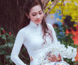 Chị gái Đặng Thu Thảo đăng đàn cực gắt hậu lùm xùm với Thùy Tiên: 'Ghét nhất là mấy thứ đạo đức giả mà khi nào cũng thích bảo vệ chính nghĩa'