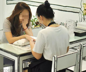 Người yêu 5 năm bỗng nhiên chăm chỉ đi đổ rác lạ thường, cô gái cay đắng phát hiện sự thật về 'tuesday' tầng dưới và màn trả thù khiến dân tình quỳ phục