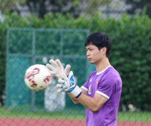Công Phượng không chấn thương, hào hứng làm thủ môn