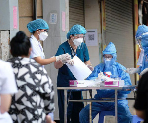 CDC Hà Nội: 'Thành phố sẽ không phong tỏa rộng như trước đây'