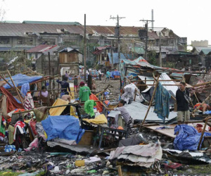 Siêu bão Rai vào Philippines: Hơn 100 người đã thiệt mạng