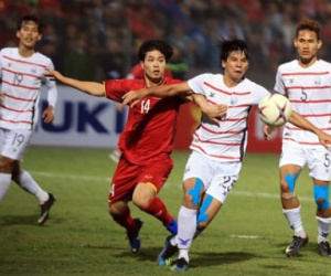 CĐV Campuchia: ‘Cố lên, đưa hàng xóm Việt Nam về nước sớm’