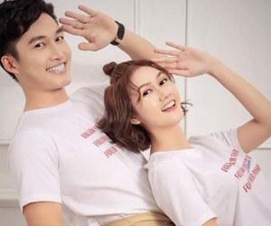 Rộ nghi vấn Hương Giang - Đình Tú 'toang' sau 5 năm hẹn hò, Huyền Lizzie lại bị réo tên