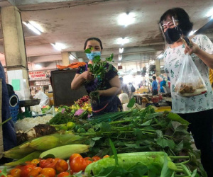 'Bỏng tay' với giá rau củ tăng dựng đứng gấp 2-3 lần