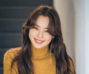 Hoa hậu đẹp nhất Hàn Quốc Honey Lee kết hôn