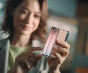 Samsung sắp ra mắt smartphone thiết kế màn hình cực lạ?