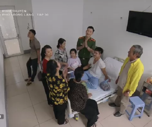 Phố trong làng tập 30: Dân làng vui mừng khi biết Đông tai qua nạn khỏi, nuôi gà chuẩn bị tiệc lớn