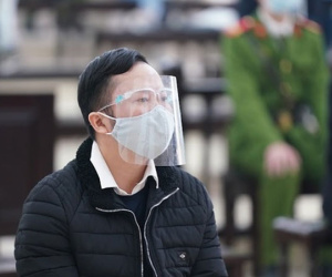 Cựu Hiệu trưởng Trường ĐH Đông Đô: ‘Chi đủ tiền sẽ được cấp bằng giả’