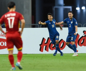Việt Nam 0-2 Thái Lan: Quang Hải hai lần dứt điểm trúng khung gỗ, tuyển Việt Nam chờ lật ngược thế cờ ở lượt về