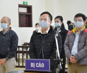 Vụ án Đại học Đông Đô: Phần thưởng 7 triệu đồng/ hồ sơ làm bằng giả
