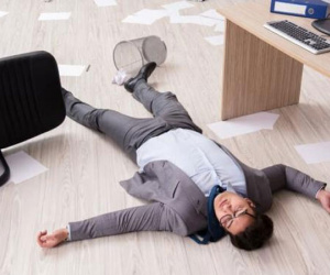 Ngày càng có nhiều người đột tử, nhắc đi nhắc lại: Trước khi đột tử, cơ thể sẽ phát ra 4 tín hiệu