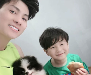 Chồng cũ Lâm Khánh Chi gặp con trai tại nhà riêng, xóa bỏ tin đồn căng thẳng giữa cả hai