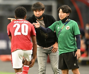 Sau đồng hương Park Hang-seo, đến lượt HLV Indonesia phàn nàn về cơm hộp tại AFF Cup