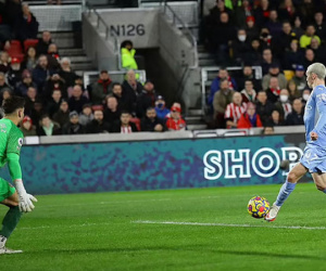 Foden tỏa sáng xây chắc ngôi đầu cho Man City