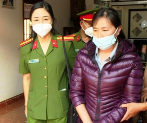 Hàng chục hộ dân ngủ dậy bỗng… mất đất
