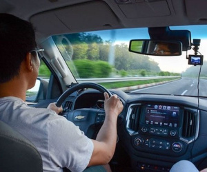 Những lưu ý khi lái xe đường dài dịp nghỉ lễ