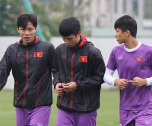ĐT Việt Nam hứng khởi trong buổi tập đầu tiên của năm 2022